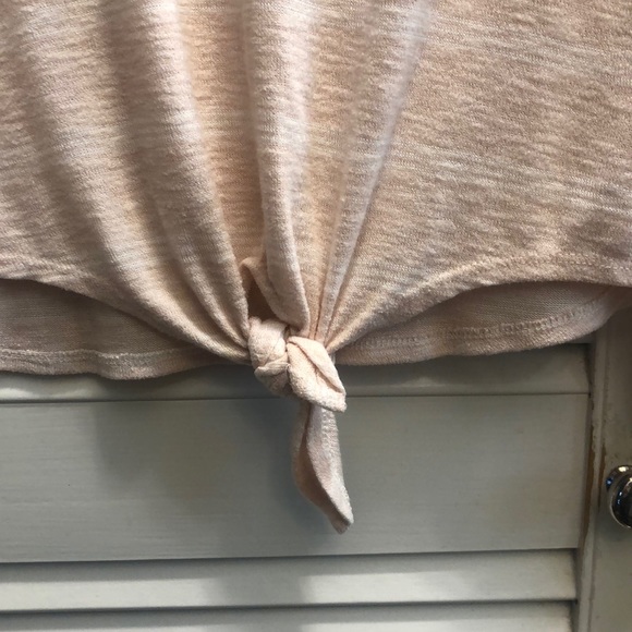 Long sleeve Henley knotted tee - Picture 3 of 5